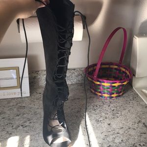 Brand new condition size torrid 8W. Adj. lace.